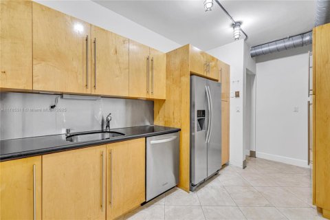 Condo in Coral Gables, Florida, 2 bedrooms  № 1862794 - photo 16