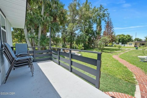 House in Holly Hill, Florida 4 bedrooms, 112.04 sq.m. № 2306193 - photo 4