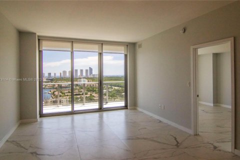 Condominio en venta en North Miami Beach, Florida, 2 dormitorios, 102.84 m2 № 1868648 - foto 3