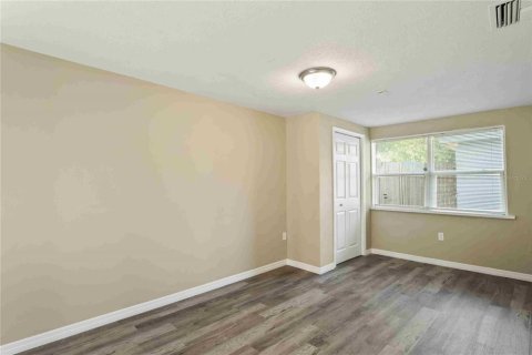 House in Port Richey, Florida 3 bedrooms, 135.08 sq.m. № 1901442 - photo 22