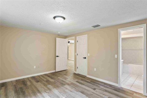 House in Port Richey, Florida 3 bedrooms, 135.08 sq.m. № 1901442 - photo 14