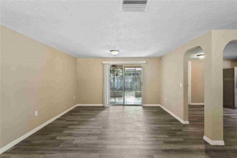 House in Port Richey, Florida 3 bedrooms, 135.08 sq.m. № 1901442 - photo 12