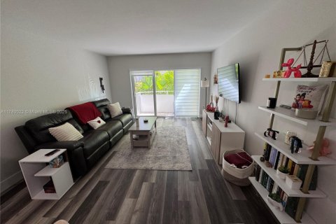 Condominio en venta en Coral Gables, Florida, 2 dormitorios, 89.37 m2 № 1705150 - foto 7