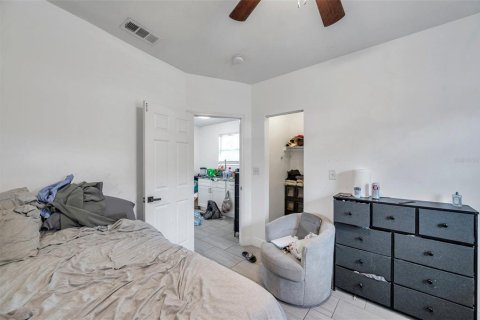 Casa en venta en Tampa, Florida, 5 dormitorios, 147.16 m2 № 1789560 - foto 12
