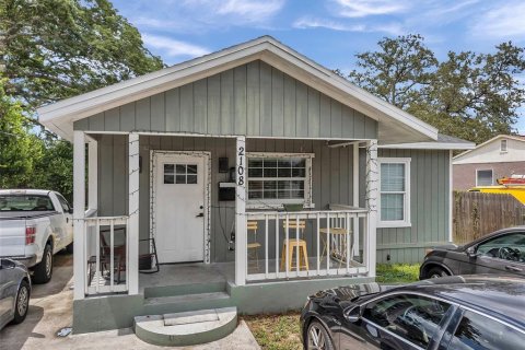 Casa en venta en Tampa, Florida, 5 dormitorios, 147.16 m2 № 1789560 - foto 4