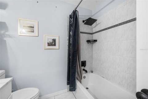 Casa en venta en Gainesville, Florida, 3 dormitorios, 132.85 m2 № 2348293 - foto 9