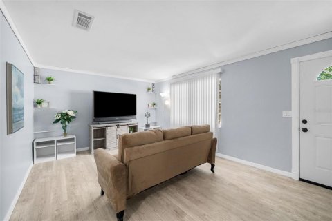 Casa en venta en Gainesville, Florida, 3 dormitorios, 132.85 m2 № 2348293 - foto 4