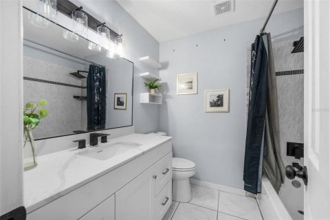 Casa en venta en Gainesville, Florida, 3 dormitorios, 132.85 m2 № 2348293 - foto 8