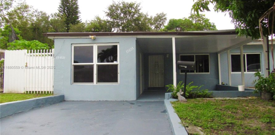 Villa ou maison à Miami, Floride 4 chambres, 138.05 m2 № 1925020