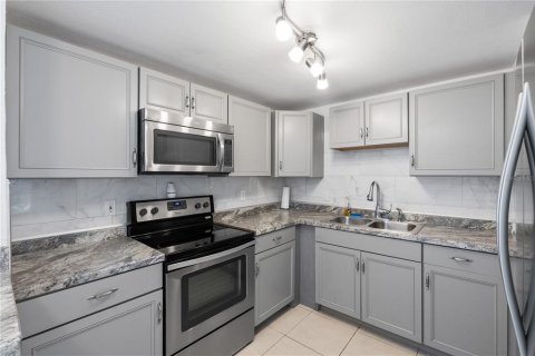 Купить виллу или дом в Тампа, Флорида 4 комнаты, 117.89м2, № 2393762 - фото 20