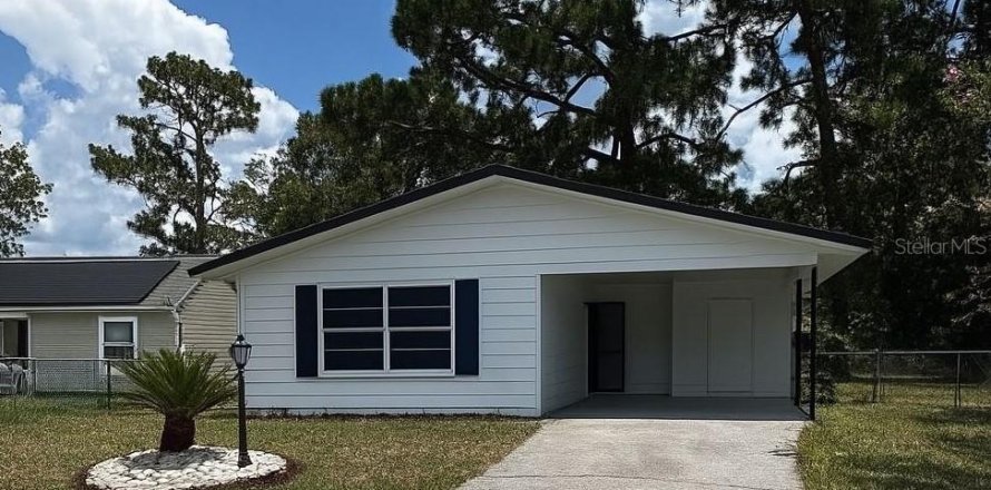 House in Ocala, Florida 3 bedrooms, 114.08 sq.m. № 2378073