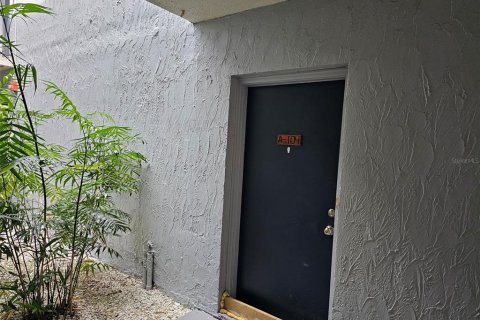 Condominio en alquiler en Bradenton, Florida, 1 dormitorio, 67.63 m2 № 1906115 - foto 1