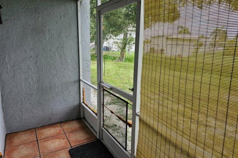 Condominio en alquiler en Bradenton, Florida, 1 dormitorio, 67.63 m2 № 1906115 - foto 19