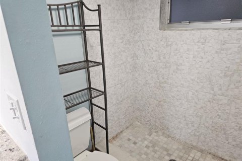 Condominio en alquiler en Bradenton, Florida, 1 dormitorio, 67.63 m2 № 1906115 - foto 10