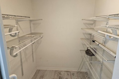 Condominio en alquiler en Bradenton, Florida, 1 dormitorio, 67.63 m2 № 1906115 - foto 12