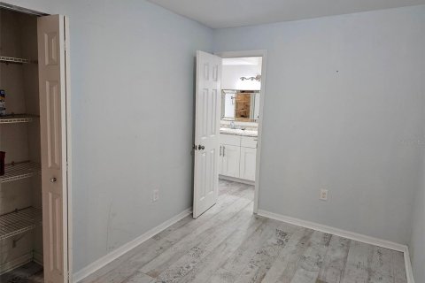 Condominio en alquiler en Bradenton, Florida, 1 dormitorio, 67.63 m2 № 1906115 - foto 16