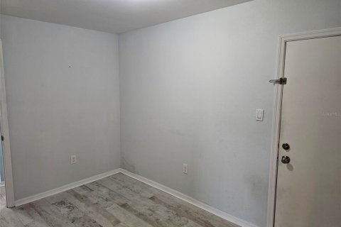 Condominio en alquiler en Bradenton, Florida, 1 dormitorio, 67.63 m2 № 1906115 - foto 17