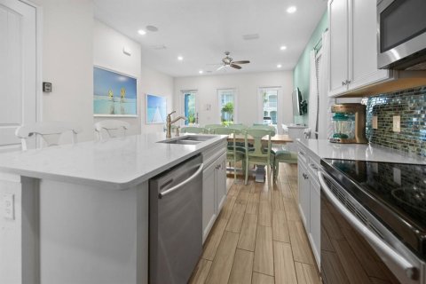 Casa en venta en Kissimmee, Florida, 4 dormitorios, 180.97 m2 № 1740532 - foto 18