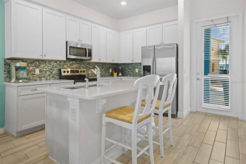 Casa en venta en Kissimmee, Florida, 4 dormitorios, 180.97 m2 № 1740532 - foto 16