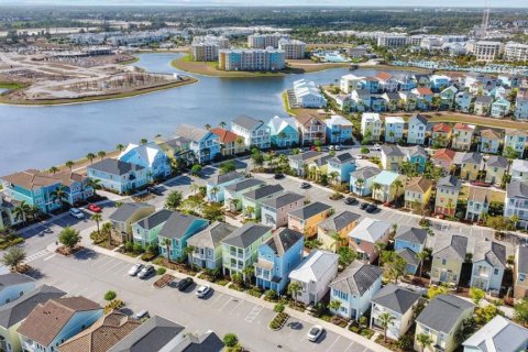 Casa en venta en Kissimmee, Florida, 4 dormitorios, 180.97 m2 № 1740532 - foto 5