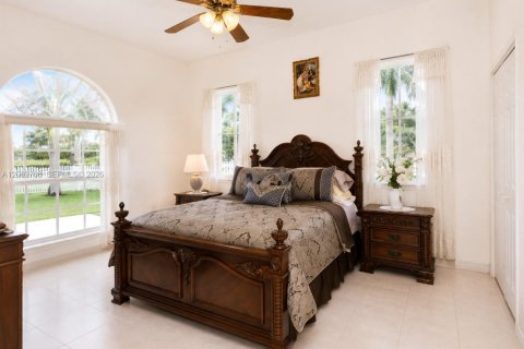 Villa ou maison à vendre à Southwest Ranches, Floride: 4 chambres, 431.53 m2 № 2343652 - photo 22