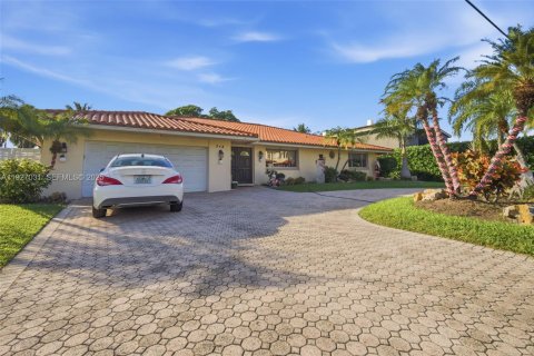 Купить виллу или дом в Халландейл-Бич, Флорида 4 спальни, 264.68м2, № 1987927 - фото 6