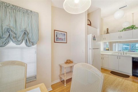 Condominio en venta en Bradenton, Florida, 2 dormitorios, 110.83 m2 № 1781328 - foto 17