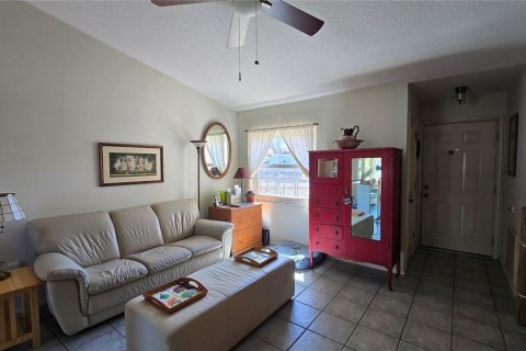 House in Sarasota, Florida 2 bedrooms, 88.63 sq.m. № 2106326 - photo 3