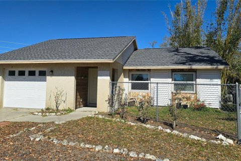House in Sarasota, Florida 2 bedrooms, 88.63 sq.m. № 2106326