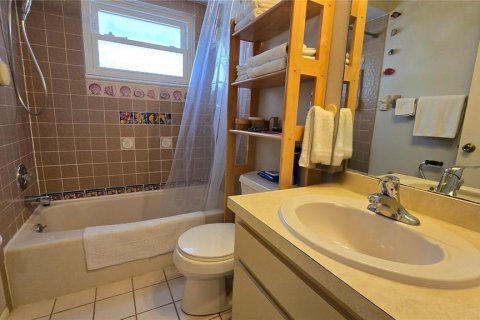 House in Sarasota, Florida 2 bedrooms, 88.63 sq.m. № 2106326 - photo 9