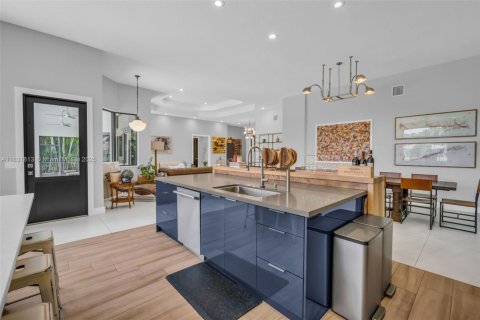 Купить виллу или дом в Уэстон, Флорида 5 спален, 333.7м2, № 1832237 - фото 14