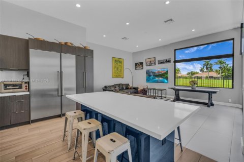 Купить виллу или дом в Уэстон, Флорида 5 спален, 333.7м2, № 1832237 - фото 16