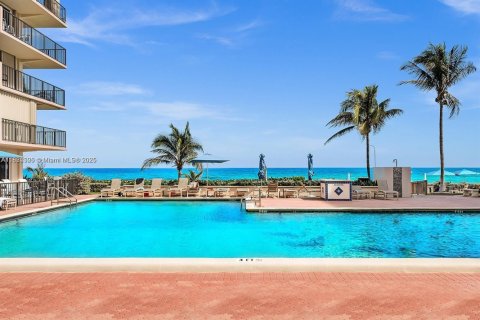 Condominio en venta en Hillsboro Beach, Florida, 2 dormitorios, 111.48 m2 № 1938039 - foto 8