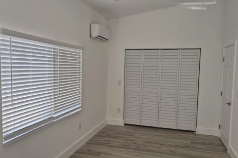 Casa en venta en Oakland Park, Florida, 3 dormitorios, 131.55 m2 № 2085253 - foto 10