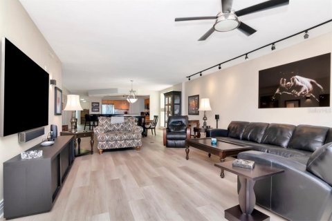 Copropriété à vendre à Clearwater, Floride: 3 chambres, 202.06 m2 № 1598028 - photo 9