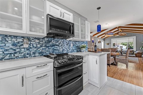 House in Fort Lauderdale, Florida 2 bedrooms, 89.19 sq.m. № 1792414 - photo 7