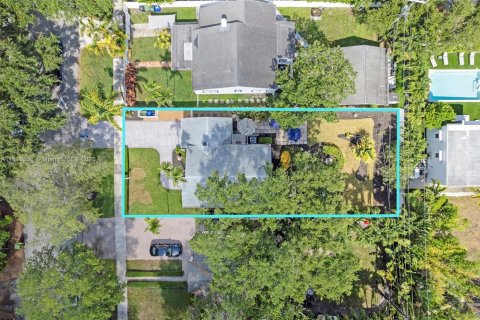 House in Fort Lauderdale, Florida 2 bedrooms, 89.19 sq.m. № 1792414 - photo 3