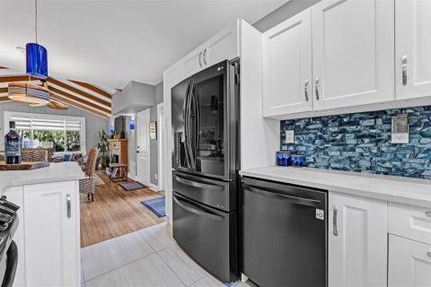 House in Fort Lauderdale, Florida 2 bedrooms, 89.19 sq.m. № 1792414 - photo 8