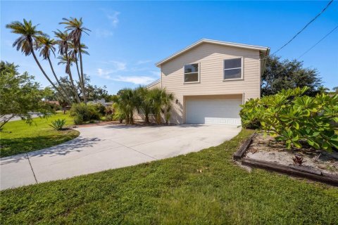 Casa en venta en Sarasota, Florida, 5 dormitorios, 309.83 m2 № 2400369 - foto 7
