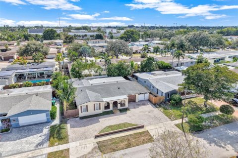 Купить виллу или дом в Купер-Сити, Флорида 4 спальни, 177.35м2, № 1970205 - фото 4