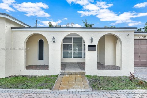 Купить виллу или дом в Купер-Сити, Флорида 4 спальни, 177.35м2, № 1970205 - фото 8