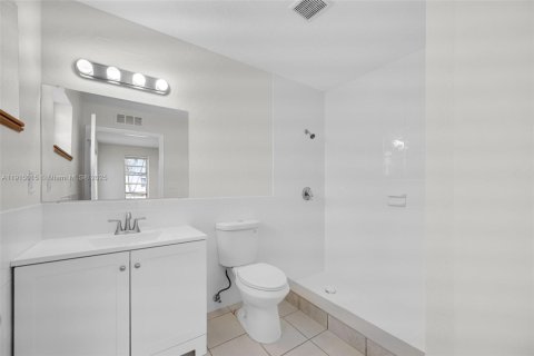 Купить виллу или дом в Купер-Сити, Флорида 4 спальни, 177.35м2, № 1970205 - фото 28