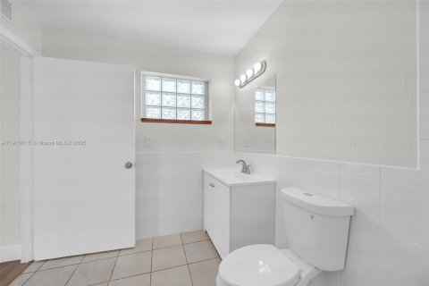 Купить виллу или дом в Купер-Сити, Флорида 4 спальни, 177.35м2, № 1970205 - фото 29