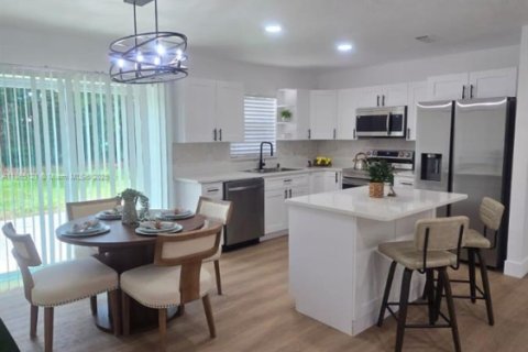 Casa en venta en Gainesville, Florida, 3 dormitorios, 108.14 m2 № 1897453 - foto 22