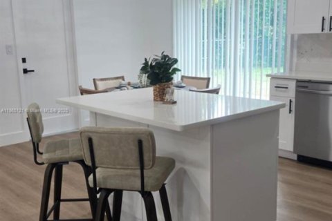 Casa en venta en Gainesville, Florida, 3 dormitorios, 108.14 m2 № 1897453 - foto 25