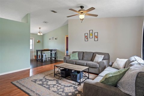 House in Homosassa, Florida 3 bedrooms, 107.12 sq.m. № 1773921 - photo 4
