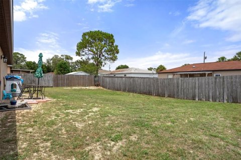 House in Homosassa, Florida 3 bedrooms, 107.12 sq.m. № 1773921 - photo 26
