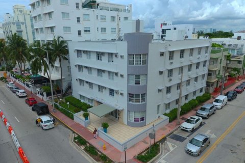 Copropriété à vendre à Miami Beach, Floride: 1 chambre, 40.23 m2 № 2435225 - photo 21