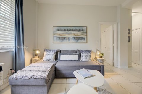 Copropriété à vendre à Miami Beach, Floride: 1 chambre, 40.23 m2 № 2435225 - photo 18