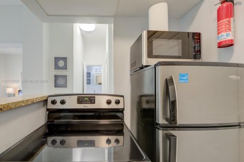 Copropriété à vendre à Miami Beach, Floride: 1 chambre, 40.23 m2 № 2435225 - photo 11